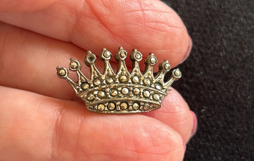 Vintage crown brooch with - crown,