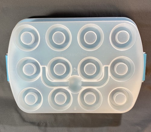 Pampered chef cupcake pan - pampered,