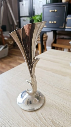 Vintage silver tone calla - tone,