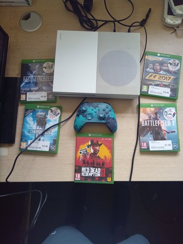 Xbox one 500gb white console - s,