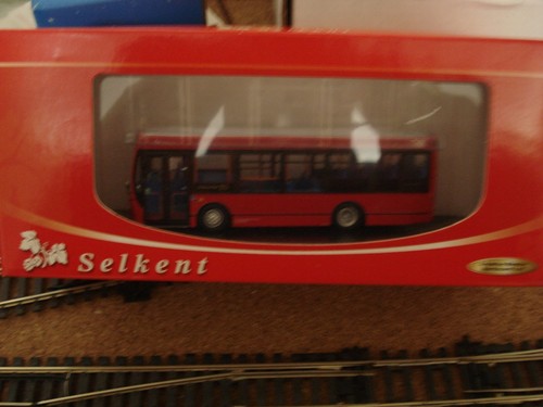 Cmnl ukbus 8001 alexander - ukbus,