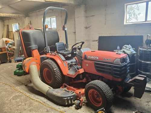 Ride lawn mower tractor - lawn,