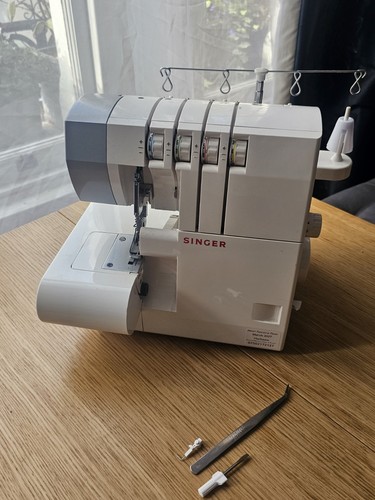 Serviced singer 14sh754 - serviced,