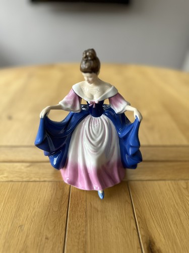 Royal doulton pretty ladies - doulton,