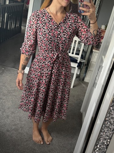 Laura ashley floral - laura, v-neck