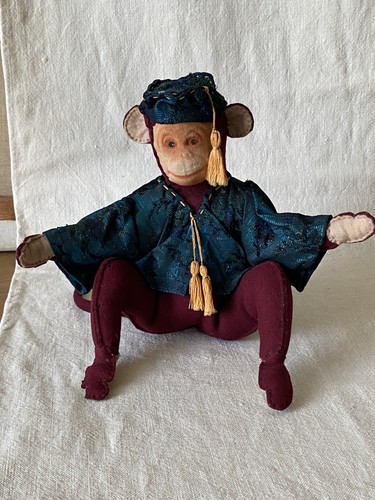 Early antique felt monkey - ,