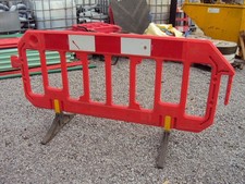 Plastic Pedestrian collapsible stacking safety barriers (more than 50 available)