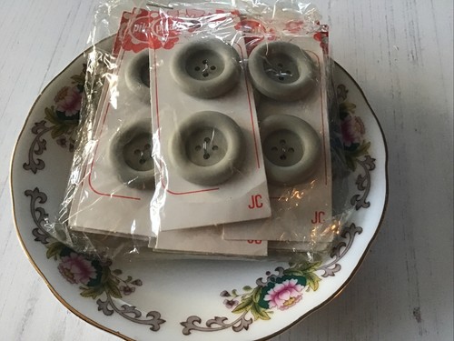 Bulk vintage pikaby buttons - bulk,