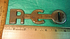 AY98 REO Hood Side Nose Emblem Vintage 1940s DIAMOND REO TRUCKS SPEEDWAGON 