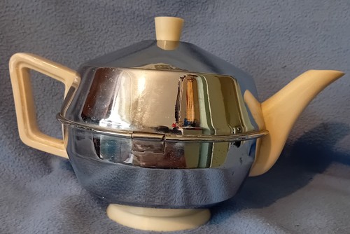 Ever hot insulated teapot - insulated,