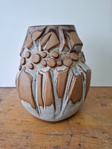 Vintage brutalist studio - vintage,