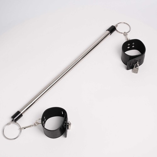 Spreader bar handcuffs - spreader,