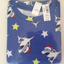 GAP CHRISTMAS 'SHARK'