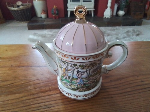 Sporting scene tea - -pot, vintage