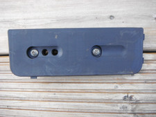 AIR FILTER COVER/SCREWS - 800W