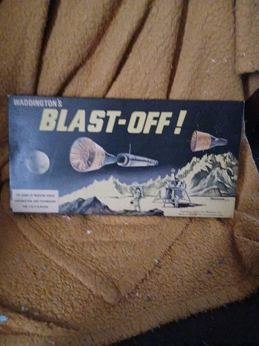 Waddingtons blast off board - blast,