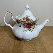 Royal Albert Old Country Roses Small Teapot – Bone China – Excellent Condition