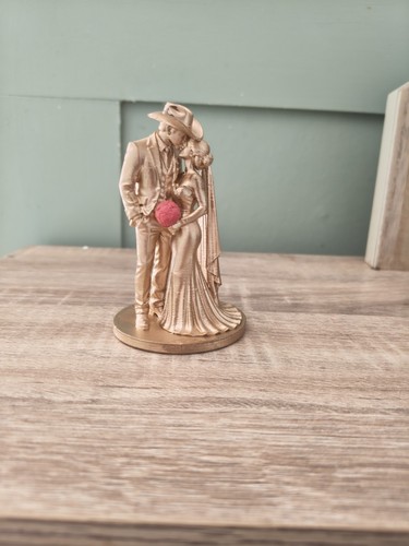 Wedding cake topper - cake, figurines