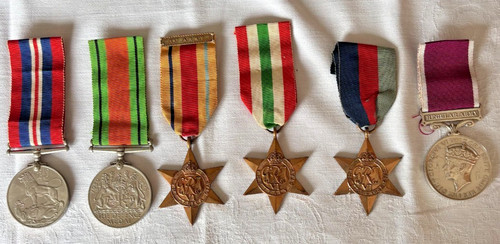 Ww2 set medals africa star - of,