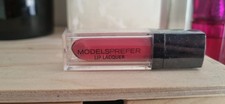 Models Prefer Lip Lacquer