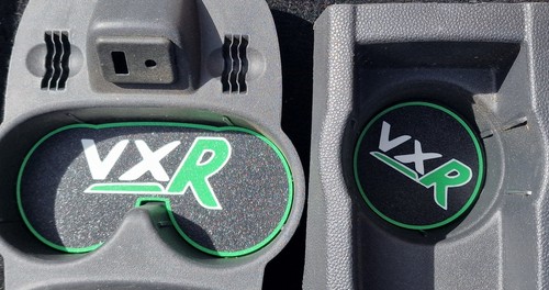 Cup holder console - console, x2