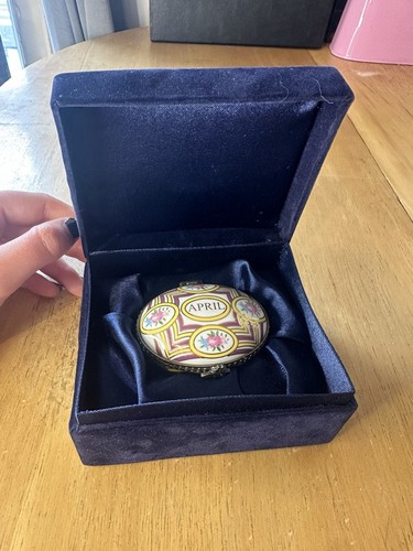 Regal porcelain pill box with - porcelain,