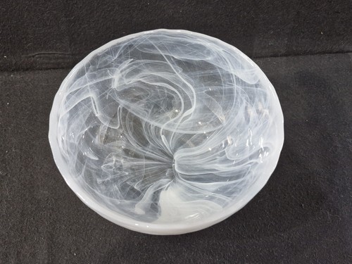 Swirl glass bowl - ,