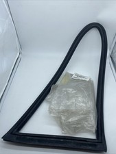 Window gasket post right