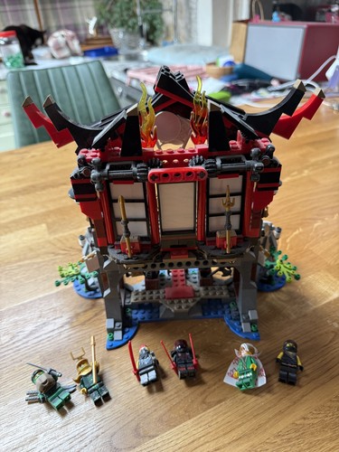 Lego ninjago 70643 temple - lego,