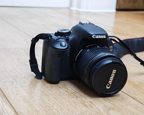 Canon eos 600d - 18.0mp,
