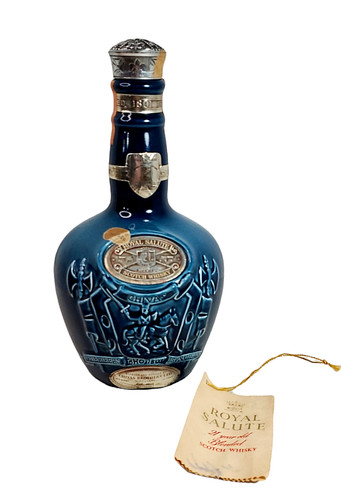 Royal salute scotch - royal,