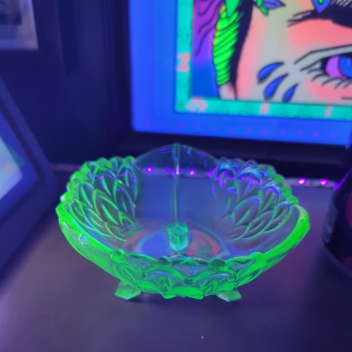 Vintage uranium glass trinket - vintage,