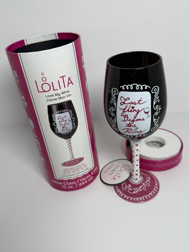 Designs lolita - by,