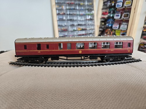 Hornby r434 lms coach - r434,