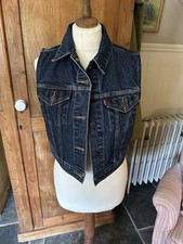 Levi’s Trucker Sleeveless Jacket Size Small Denim Vest