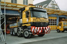 Truck Photo Mercedes-Benz