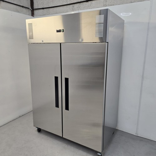 Upright freezer double door - double,