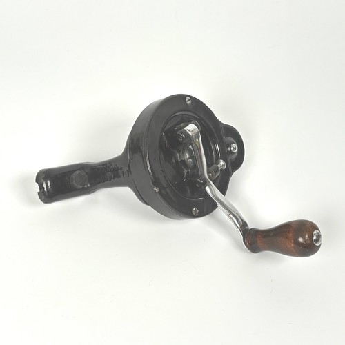 Singer sewing machine hand - machine,