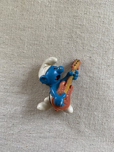 Smurfs harmony guitarist - smurfs,