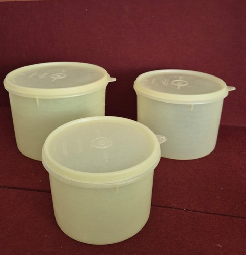 Vintage tupperware round - tupperware,