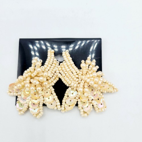 Vintage ivory sequins - sequins, pearls