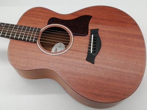 Taylor acoustic guitar mini - taylor,