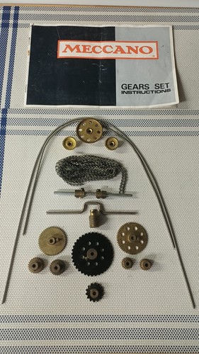 Meccano gears outfit 100 - meccano,