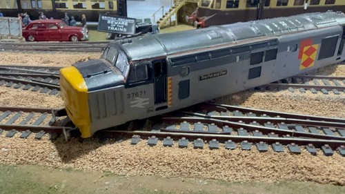 Hornby r243 railfreight - hornby,