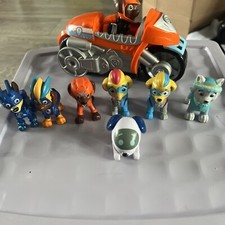 Paw Patrol Zuma Stunt Bike With 7 Pups Including Ella And Tuck