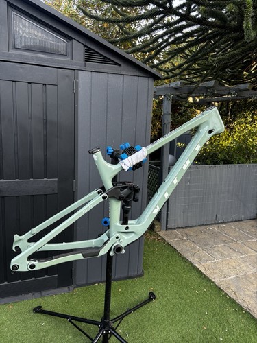 Vitus escape carbon fibre - vitus,