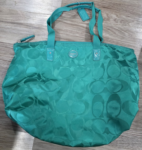 Coach getaway signature - coach,