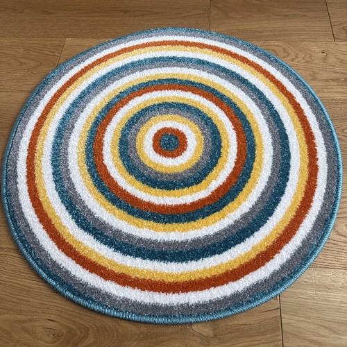 Round striped rug circle - round,