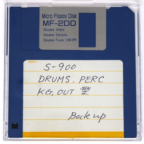 900 drums perc - out, 型