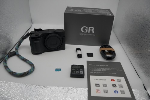 Ricoh monochrome camera - gr,